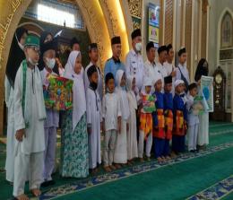 Walikota Pekanbaru Firdaus, lepas kontingen Festival Anak Saleh Indonesia Riau. 